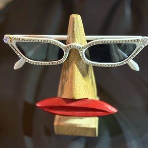 Rhinestone Cat Eye Sunglasses – White Glam Shades